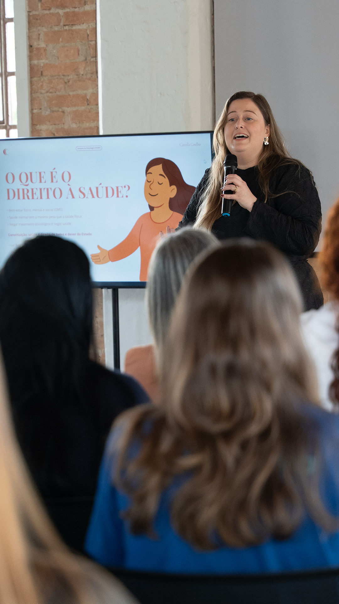 Dra. Camila Coelho, advogada especialista em Direito da Saúde